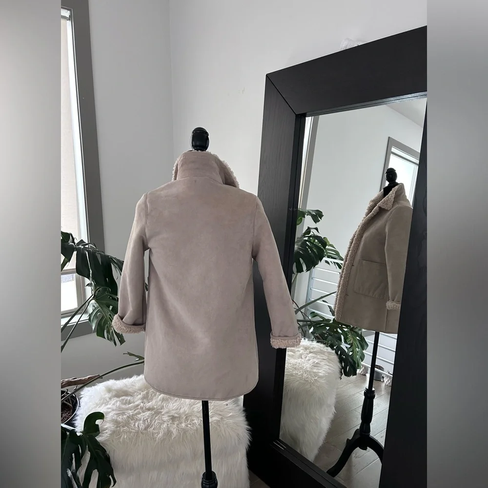 Zara Kids Cream Faux-Sherpa Coat size 9 unisex like new